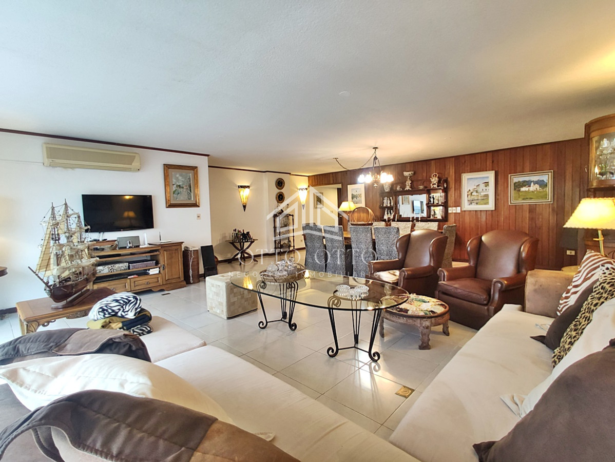 Apartamento ID.24372 - Venta Apartamento 3 dormitorios primera línea en Península