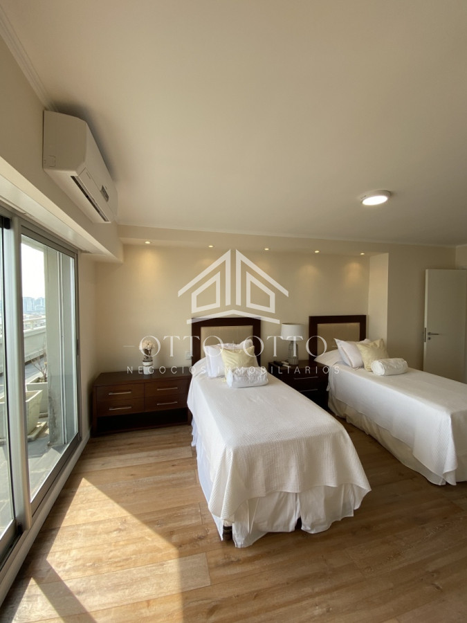 Apartamento ID.555 - Espectacular Penthouse en Alquiler y venta Fte al puerto