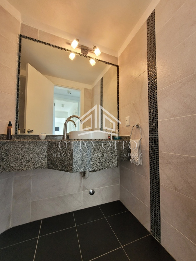 Apartamento ID.25823 - Destacado en oportunidad frente al mar! Playa Brava