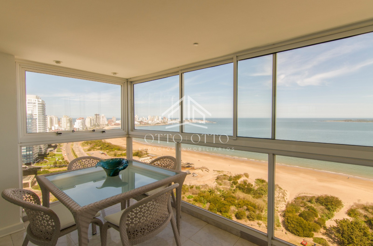 Apartamento ID.26123 - Apartamento en playa Mansa punta del este , 5 dormitorios