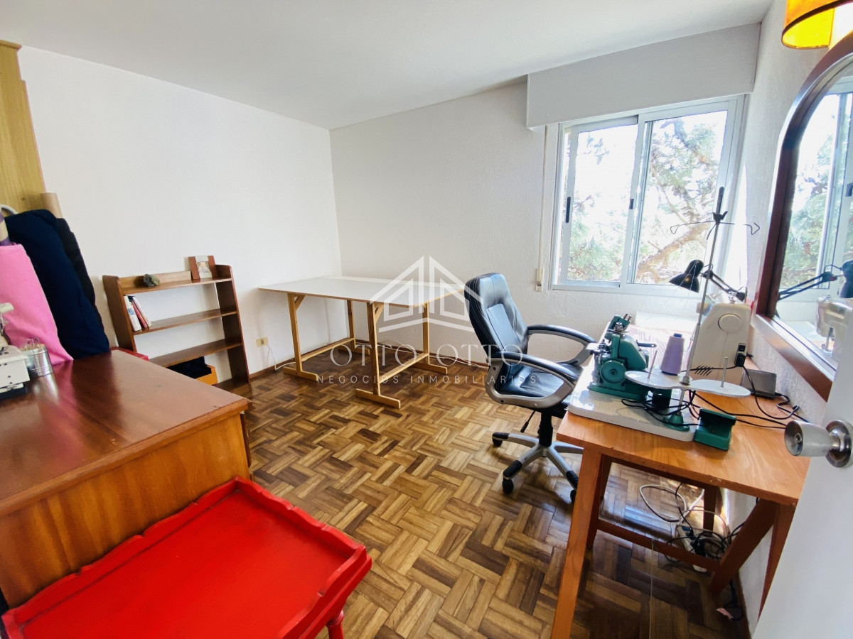 Apartamento ID.27179 - Excelente apartamento de 3 dormitorios, gastos bajos y muy bien ubicado