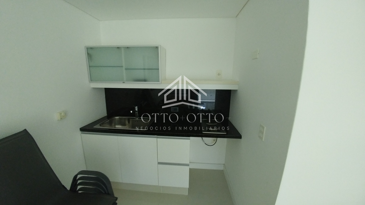 Apartamento ID.24384 - Departamento en complejo de categoría en la zona de Rincon del Indio a pasos del mar. 