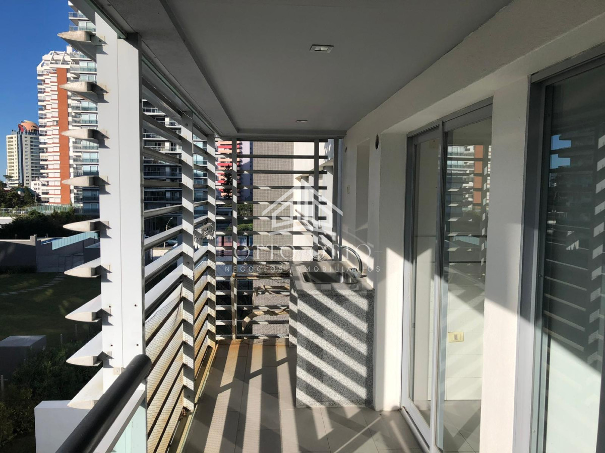 Apartamento ID.11927 - apartamento de 2 dormitorios 2 baños y parrillero propio