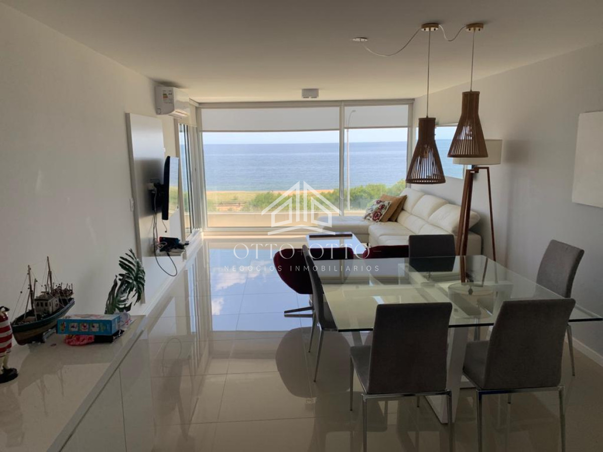 Apartamento ID.1147 - Apartamento en venta Playa Mansa 3 dormitorios