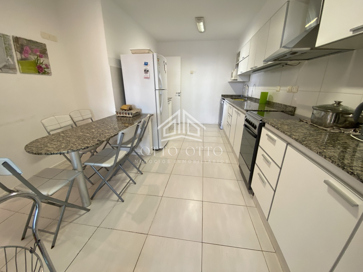 Apartamento ID.26568 - Apartamento en venta con 4 dormitorios en Punta del Este