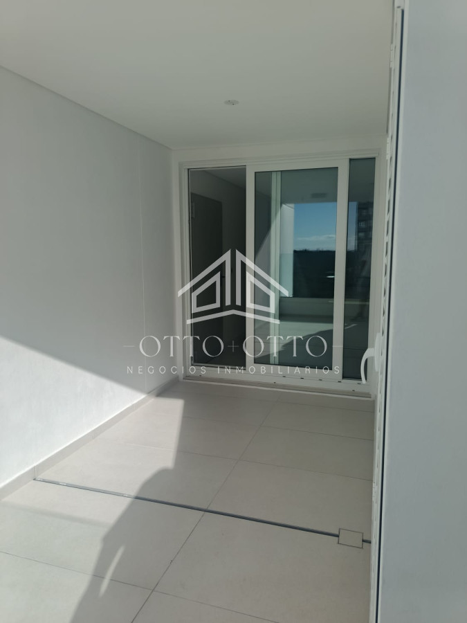 Apartamento ID.28628 - Apartamento en venta 3 dormitorios en Punta Del Este