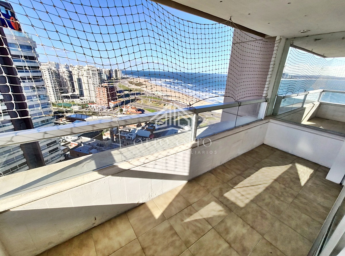 Apartamento ID.10523 - Apartamento en Peninsula de  Punta del Este! 3 dormitorios 