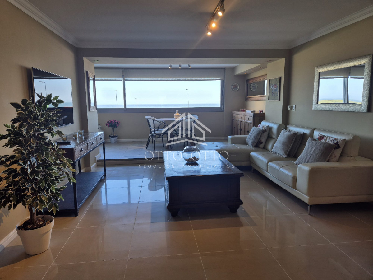 Apartamento ID.459 - Apartamento en venta Playa Brava 3 dormitorios FRENTE AL MAR