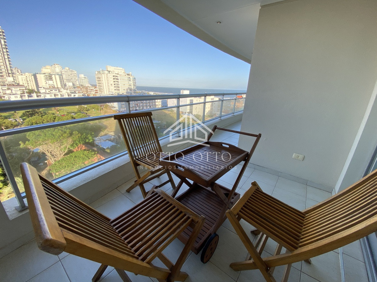 Apartamento ID.26568 - Apartamento en venta con 4 dormitorios en Punta del Este
