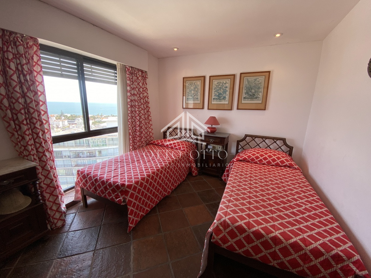 Apartamento ID.26660 - Venta apartamento 3 dormitorios Peninsula Punta del Este