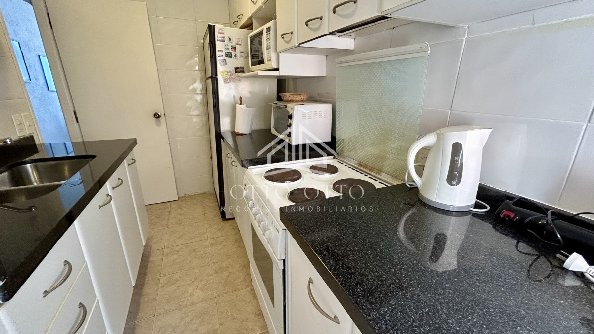 Apartamento ID.19202 - Apartamento en venta 2 dormitorios frente al mar en Punta del Este Playa Brava