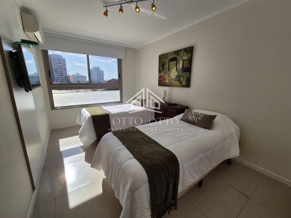 Apartamento ID.459 - Apartamento en venta Playa Brava 3 dormitorios FRENTE AL MAR