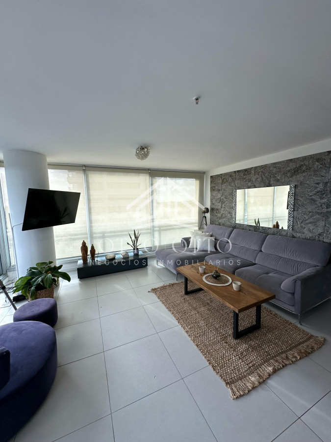 Apartamento ID.28641 - Espectacular apartamento 2 dormitorios en venta con vista a la Isla Gorriti en Punta del Este de 2 dormitorios 2 baños cochera incluida