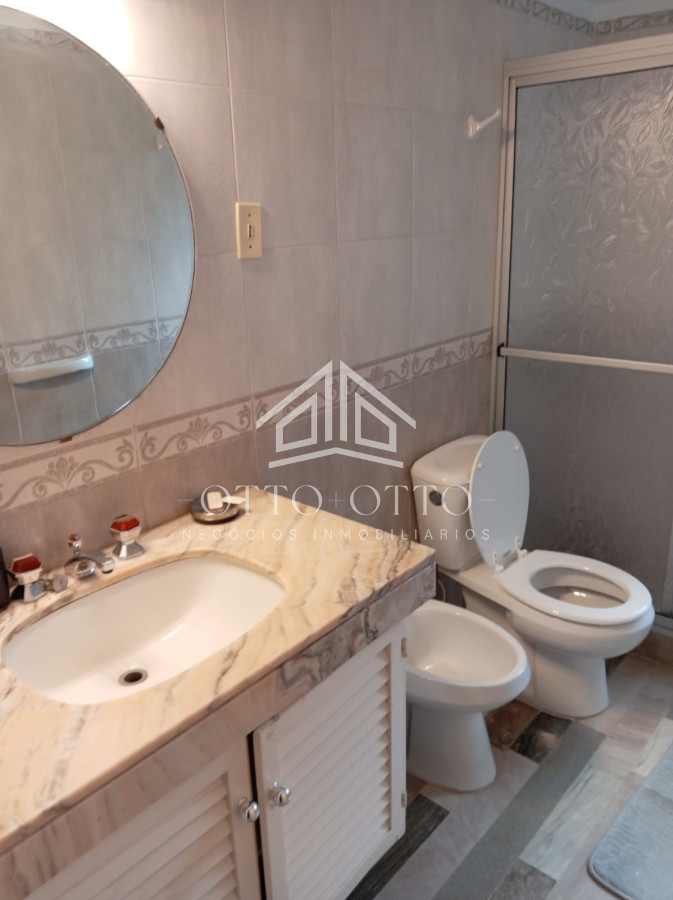 Apartamento ID.10206 - APARTAMENTO DE 3 DORMITORIOS EN ALQUILER ANUAL