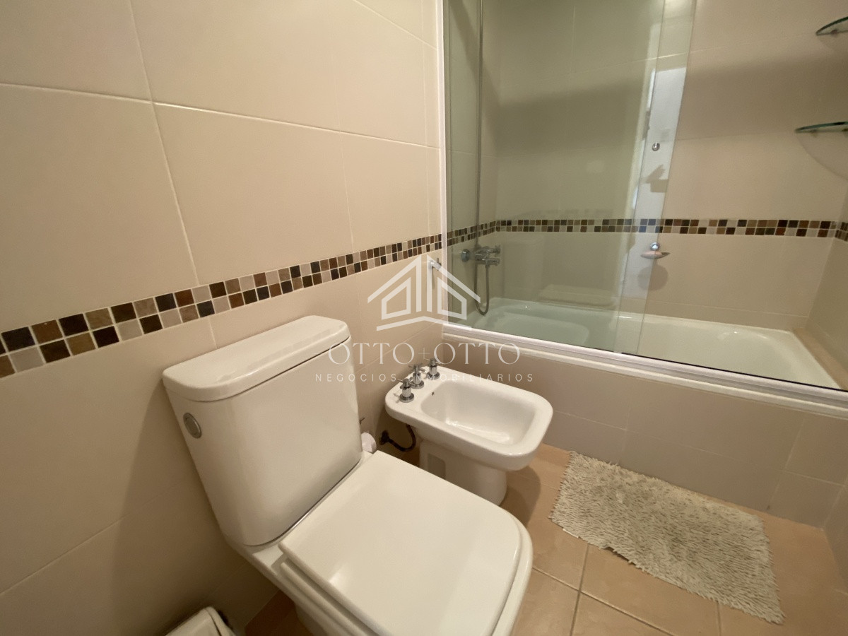 Apartamento ID.26568 - Apartamento en venta con 4 dormitorios en Punta del Este
