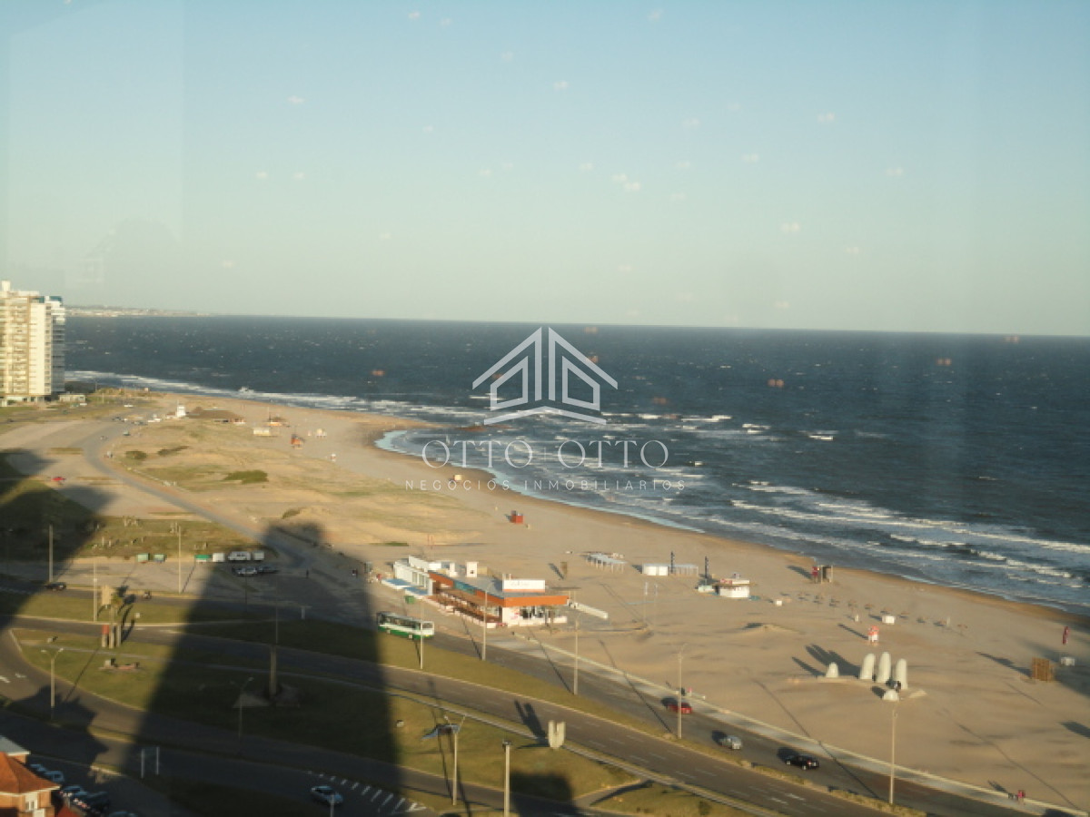 Apartamento ID.11857 - Apartamento en Peninsula de Punta del Este! 3 dormitorios! 