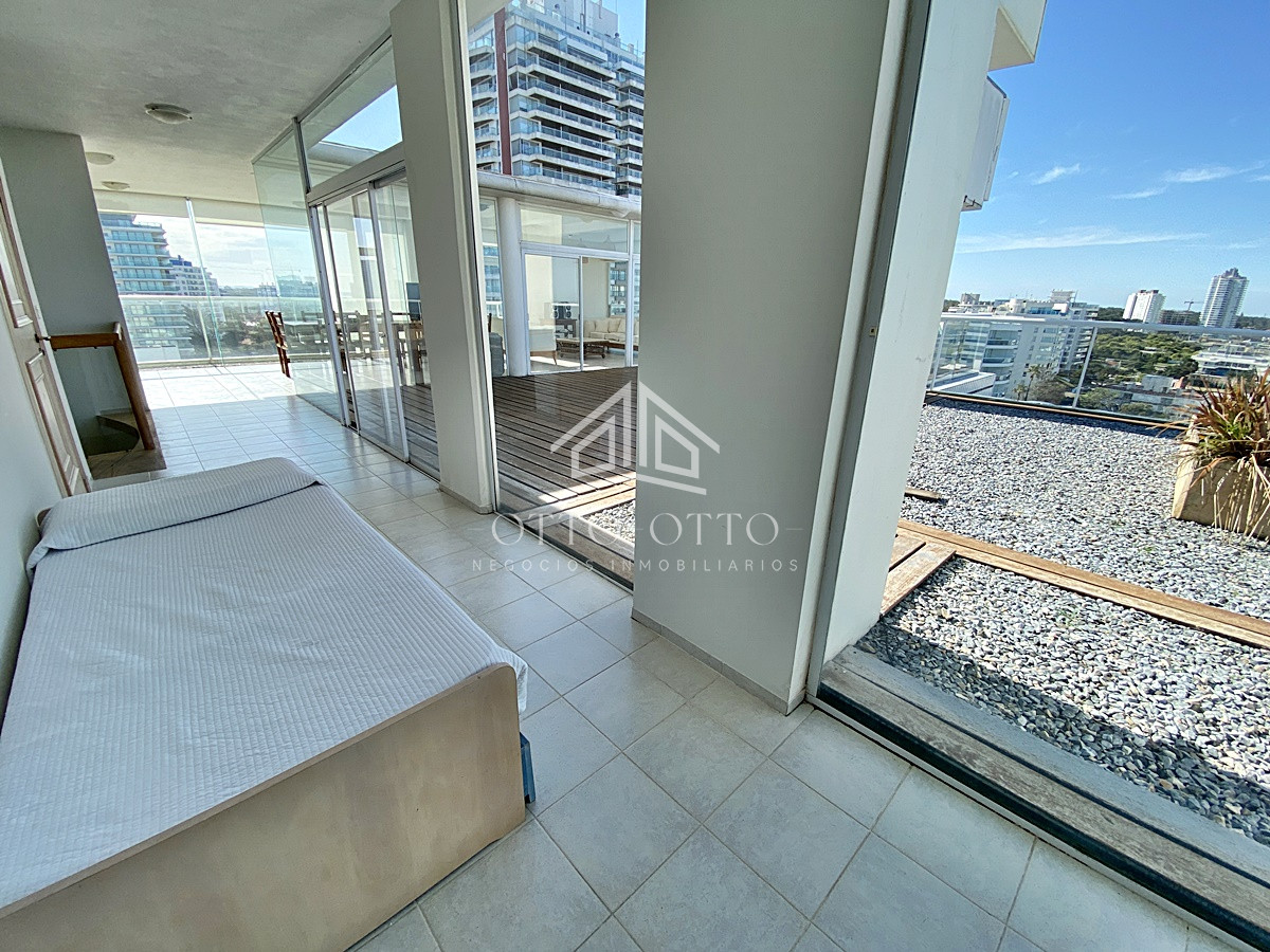 Apartamento ID.10825 - Gran Pent House en primera fila
