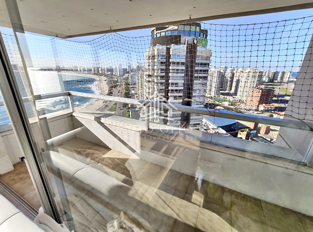Apartamento ID.10523 - Apartamento en Peninsula de  Punta del Este! 3 dormitorios 