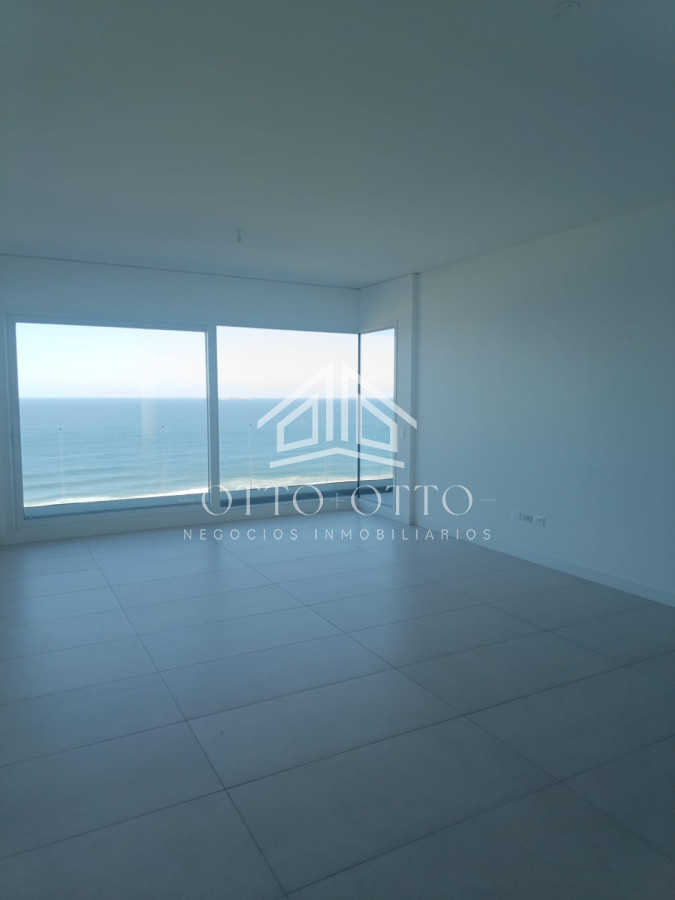 Apartamento ID.28628 - Apartamento en venta 3 dormitorios en Punta Del Este