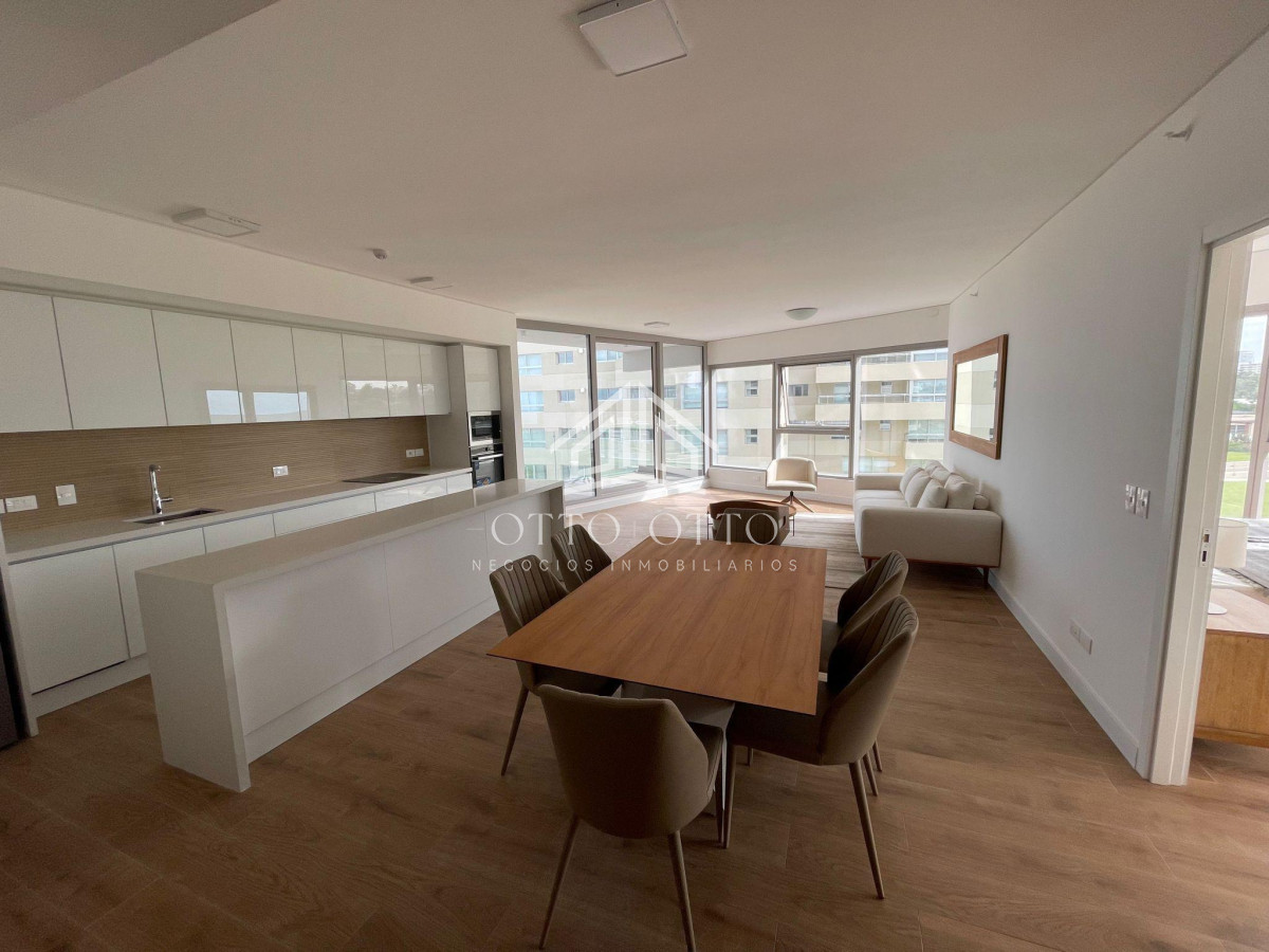 Apartamento ID.27358 - Apartamento de 2 dormitorios en venta, Punta del Este TRUMP TOWER