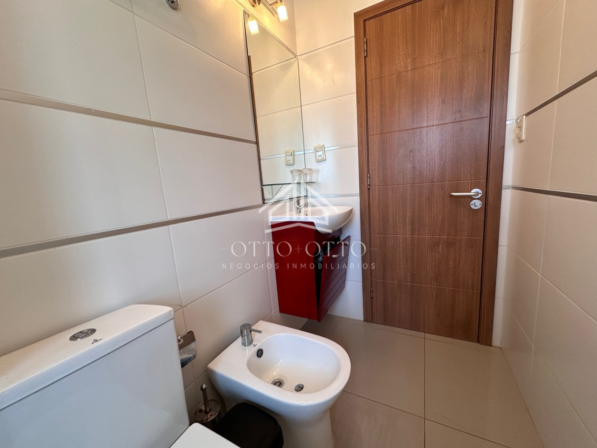 Apartamento ID.1595 - Apartamento en venta en primera linea Playa Mansa - parrillero