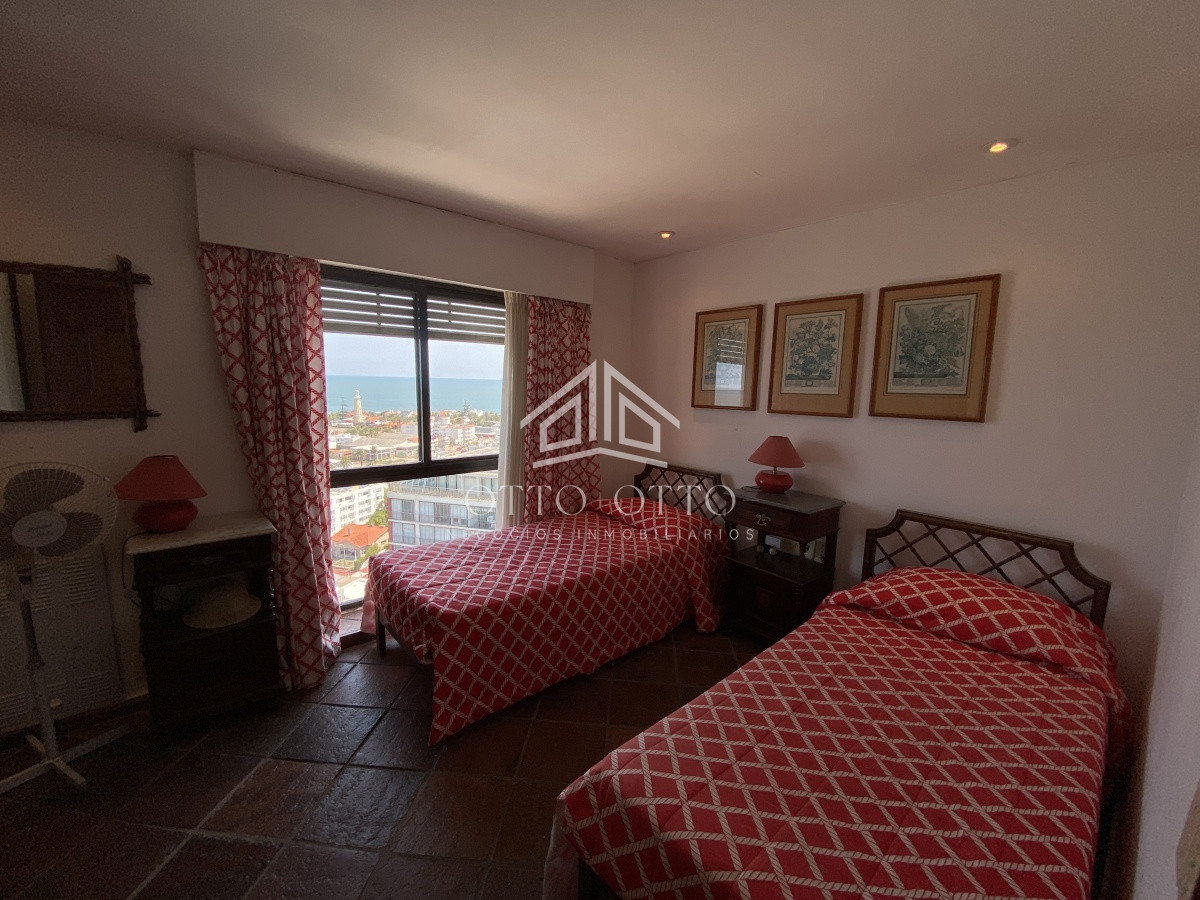 Apartamento ID.26660 - Venta apartamento 3 dormitorios Peninsula Punta del Este