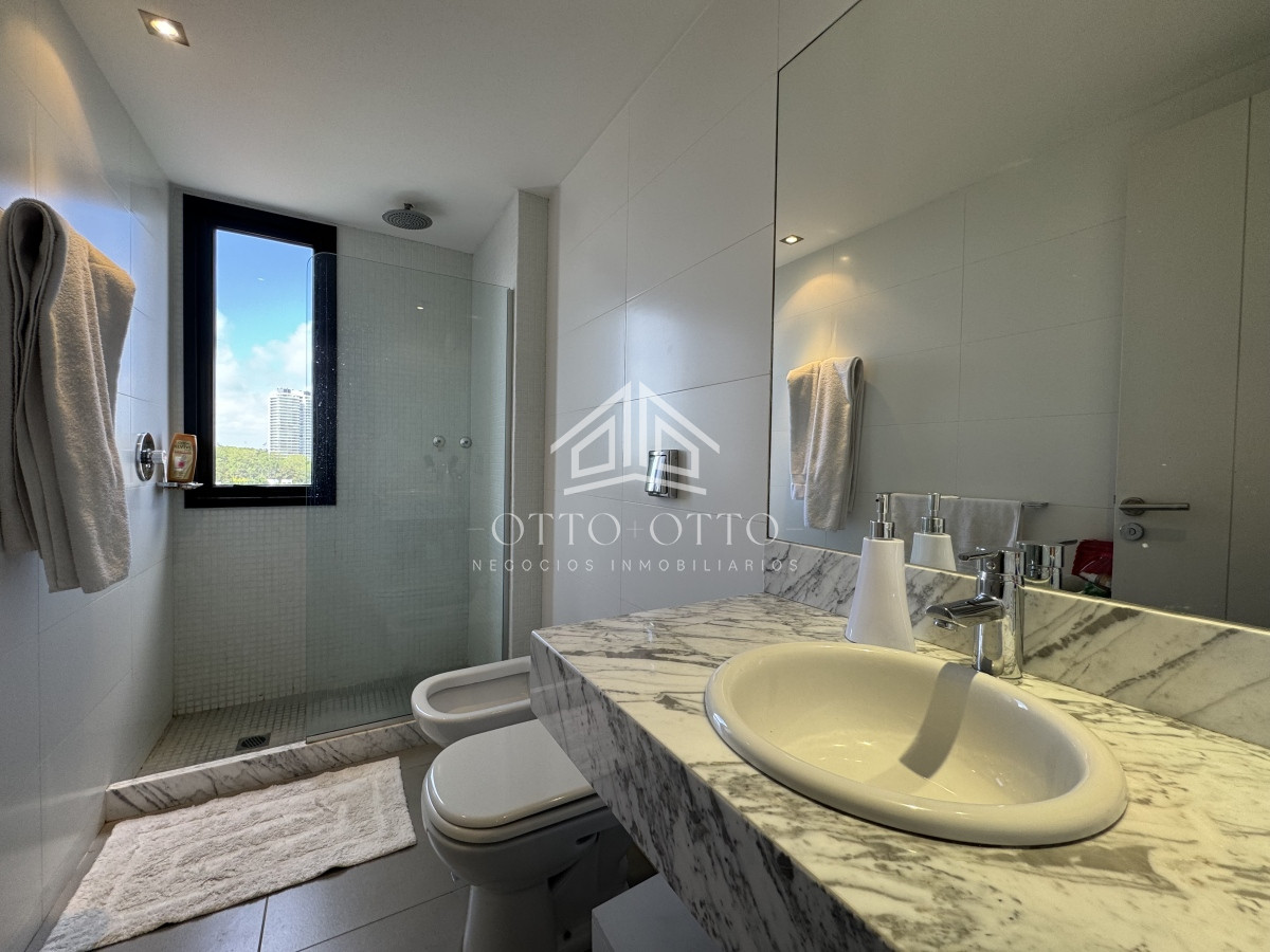 Apartamento ID.16292 - Apartamento en venta 2 dormitorios, Punta del Este 