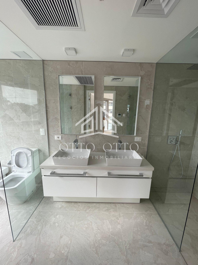 Apartamento ID.27358 - Apartamento de 2 dormitorios en venta, Punta del Este TRUMP TOWER