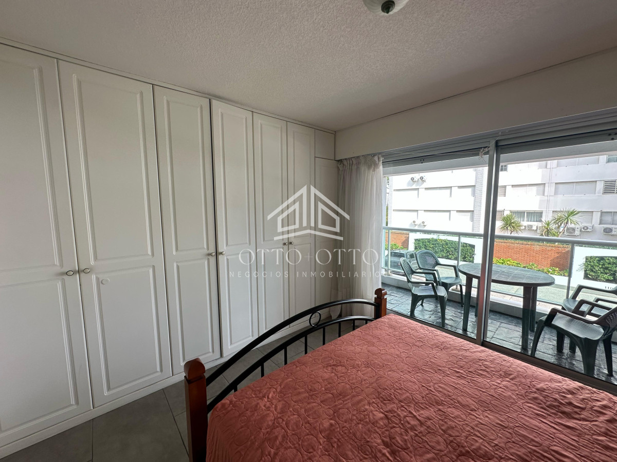 Apartamento ID.10734 - Venta apartamento un dormitorio punta del este Mansa edificio Palm Beach