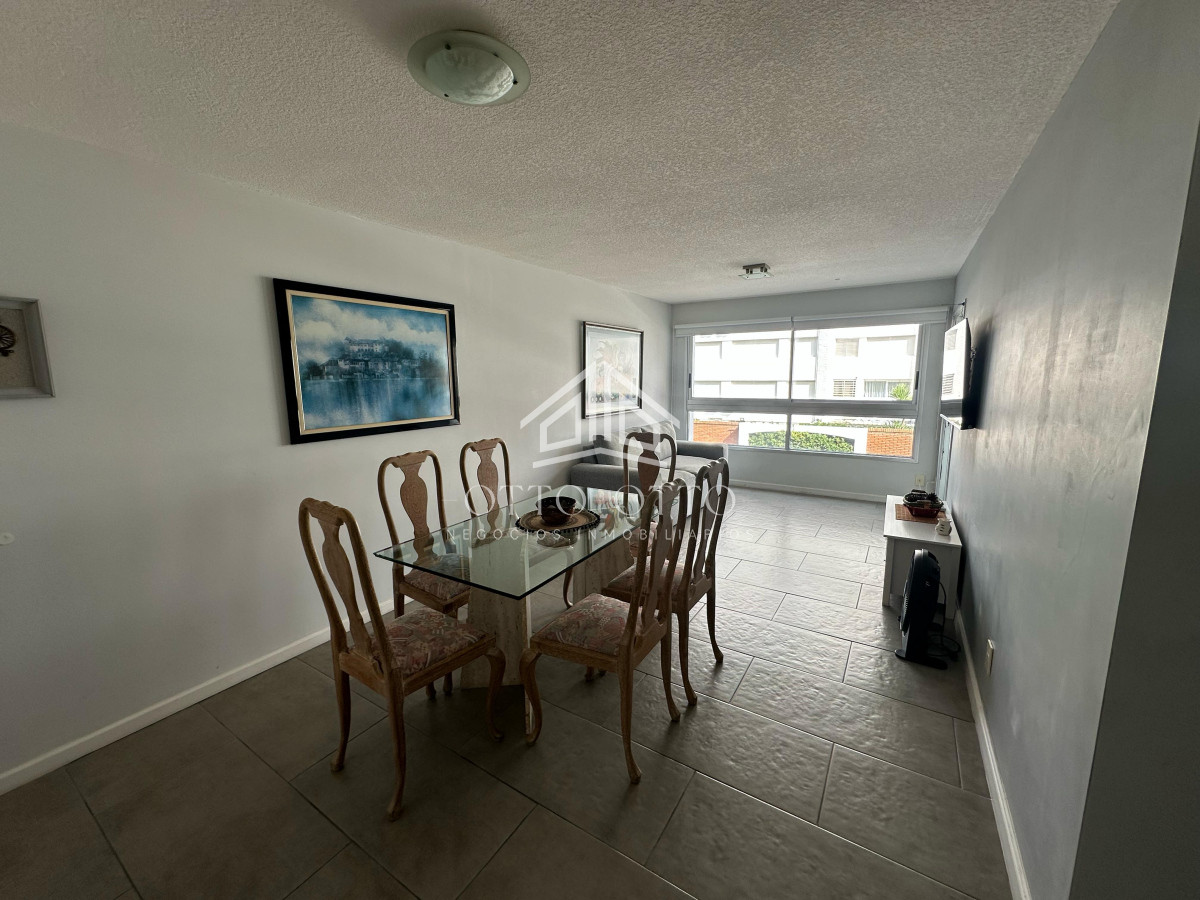 Apartamento ID.10734 - Venta apartamento un dormitorio punta del este Mansa edificio Palm Beach