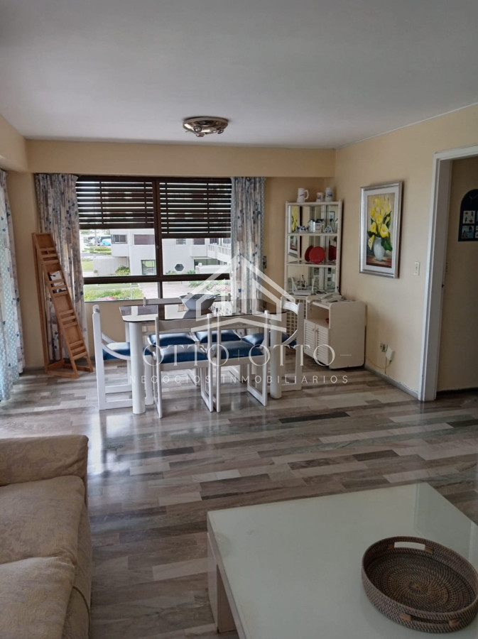 Apartamento ID.10206 - APARTAMENTO DE 3 DORMITORIOS EN ALQUILER ANUAL