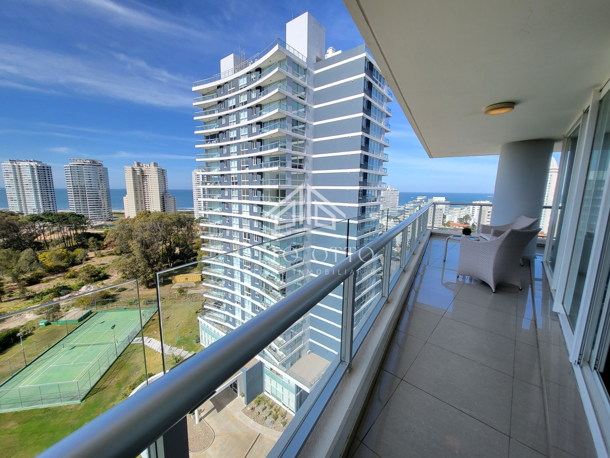 Apartamento ID.27079 - Torre de Categoría  en playa Brava 