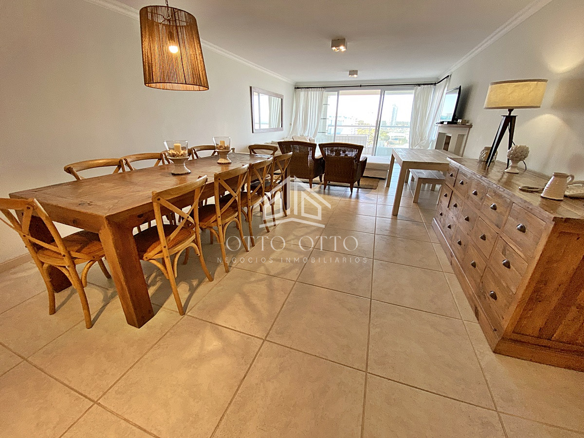 Apartamento ID.10825 - Gran Pent House en primera fila