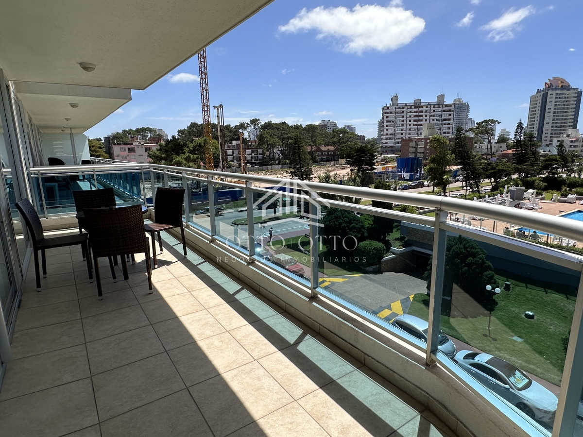 Apartamento ID.27608 - Venta apartamento un dormitorio punta del este edificio Sol y Luna 2
