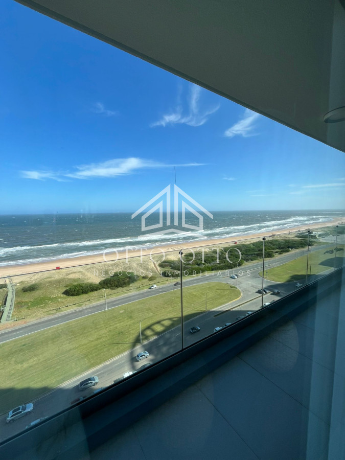 Apartamento ID.28446 - VENTA APARTAMENTO CUATRO DORMITORIOS PLAYA BRAVA PUNTA DEL ESTE