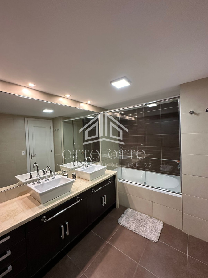 Apartamento ID.17363 - Apartamento Torre Imperiale III Punta del Este con 2 dormitorios en suite.