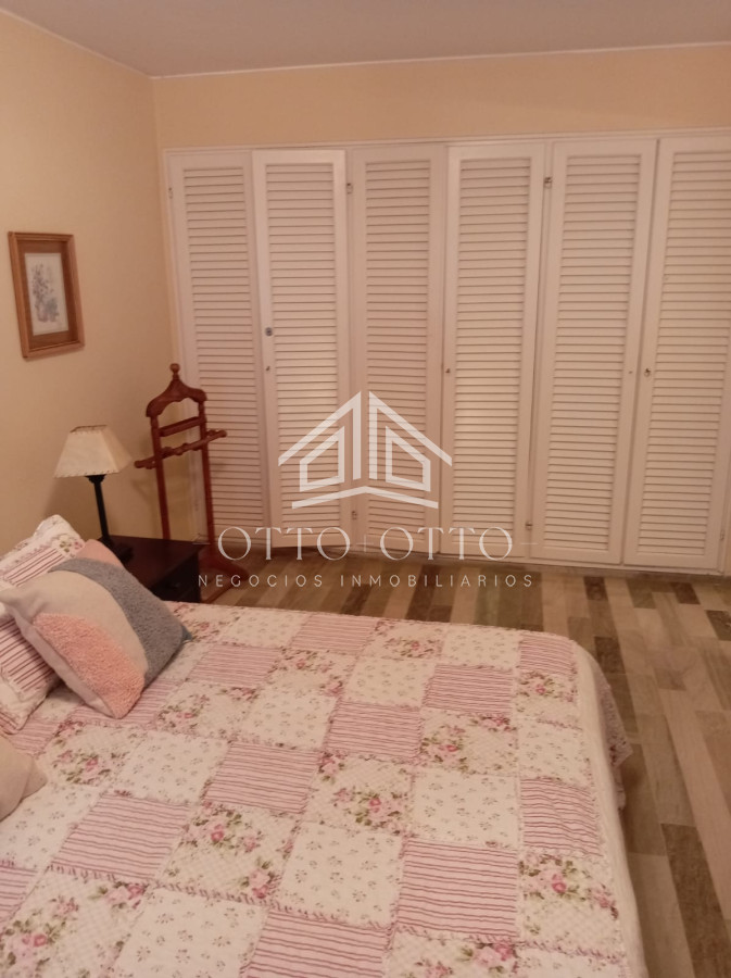 Apartamento ID.10206 - APARTAMENTO DE 3 DORMITORIOS EN ALQUILER ANUAL