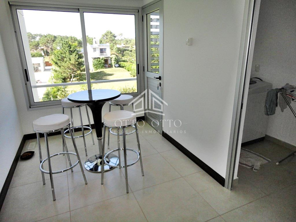 Apartamento ID.16870 - Venta apartamento cuatro dormitorios punta del este edificio Ville de Mar parrillero propio