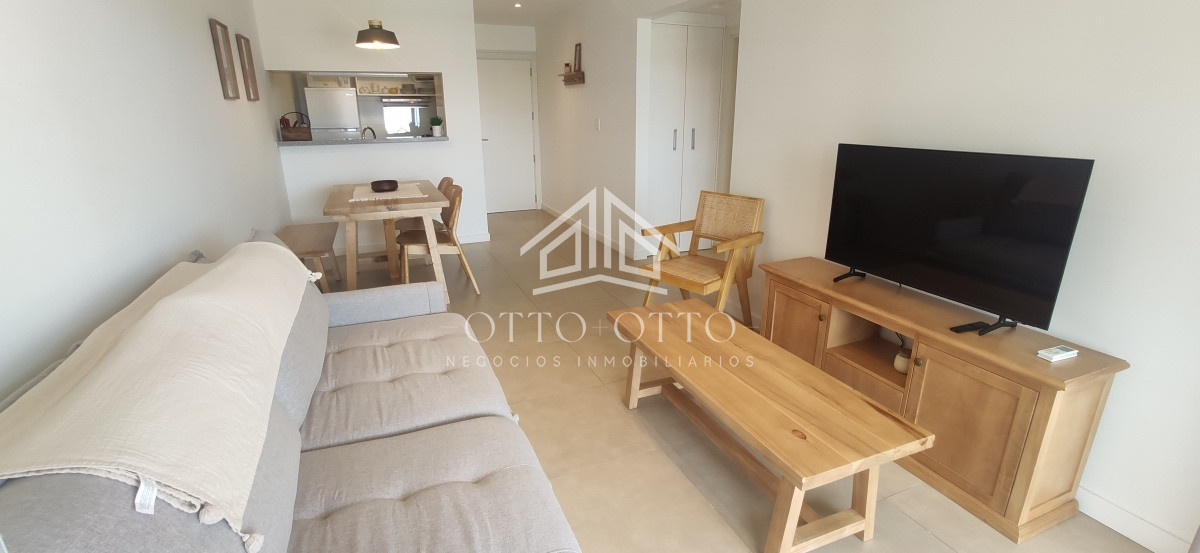 Apartamento ID.4150 - Apartamento en alquiler  Playa Mansa 1 dormitorio