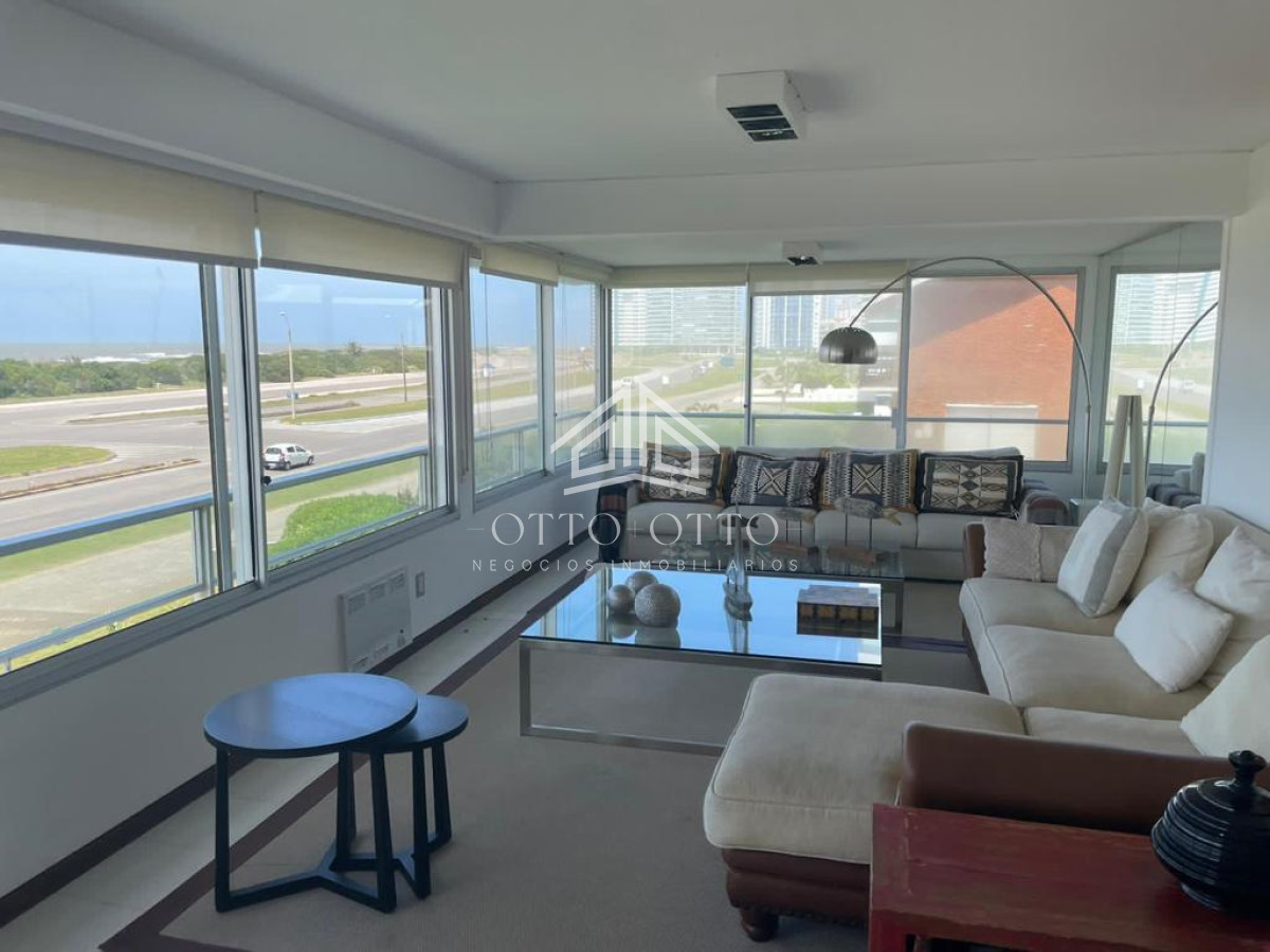 Apartamento ID.11053 - Apartamento en torre de categoría en venta y alquiler temporario.