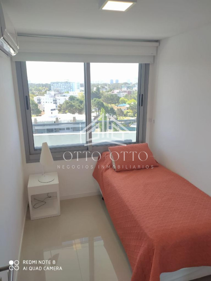 Apartamento ID.567 - Venta apartamento tres dormitorios punta del este edificio torre esmeralda