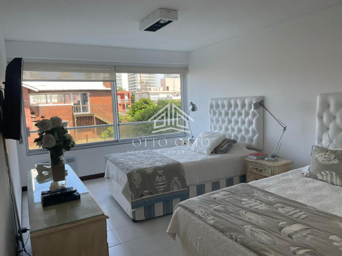 Apartamento ID.11053 - Apartamento en torre de categoría en venta y alquiler temporario.