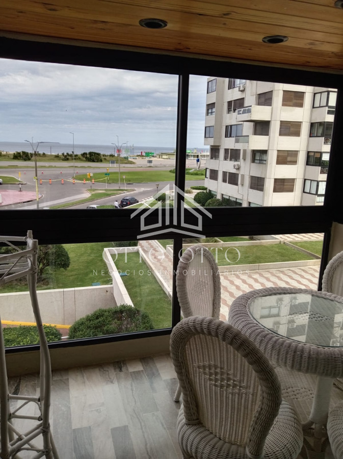 Apartamento ID.10206 - APARTAMENTO DE 3 DORMITORIOS EN ALQUILER ANUAL