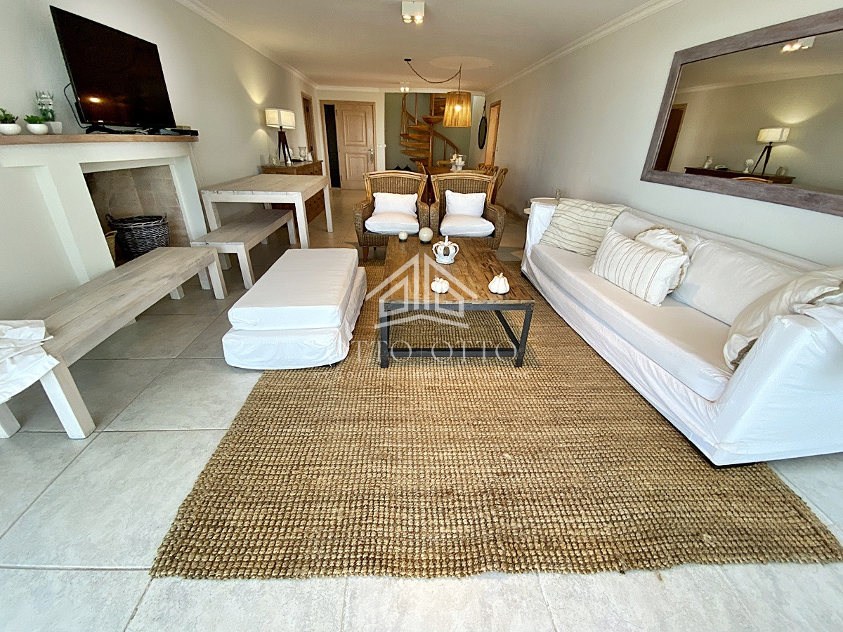 Apartamento ID.10825 - Gran Pent House en primera fila
