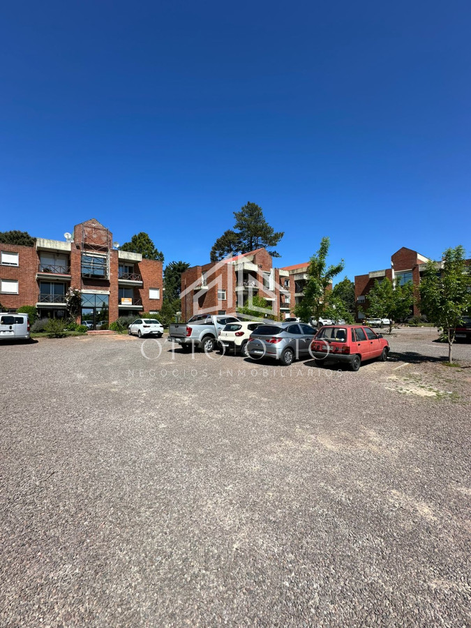 Apartamento ID.28018 - Venta apartamento dos dormitorios punta del este edificio Green Village