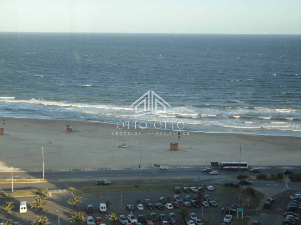 Apartamento ID.11857 - Apartamento en Peninsula de Punta del Este! 3 dormitorios! 