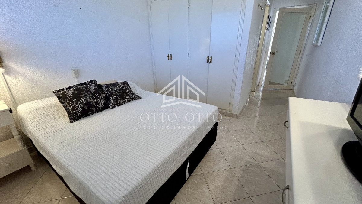 Apartamento ID.19202 - Apartamento en venta 2 dormitorios frente al mar en Punta del Este Playa Brava