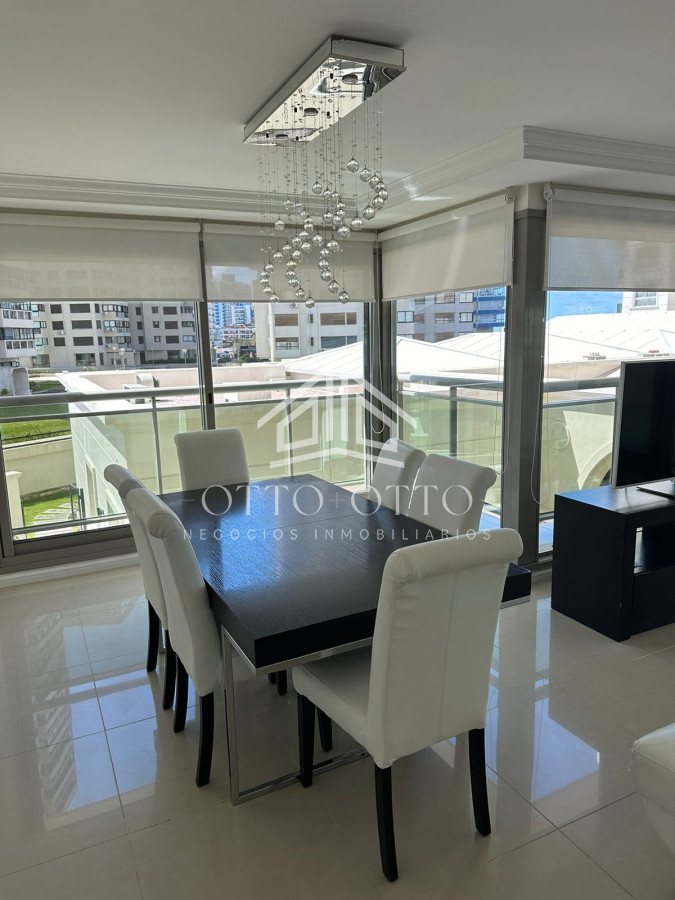 Apartamento ID.17363 - Apartamento Torre Imperiale III Punta del Este con 2 dormitorios en suite.