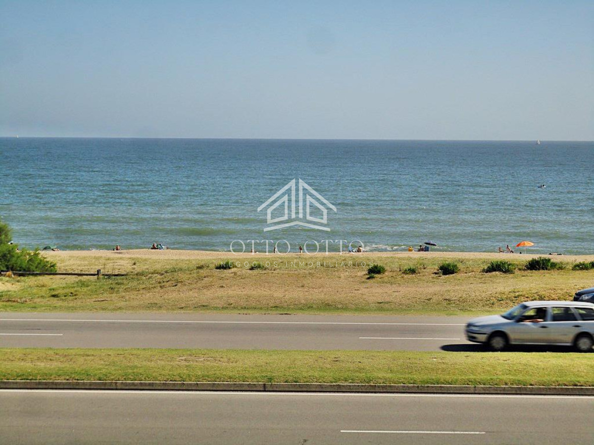 Apartamento ID.16870 - Venta apartamento cuatro dormitorios punta del este edificio Ville de Mar parrillero propio