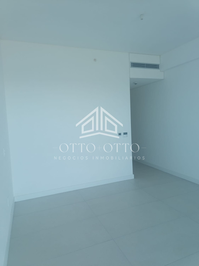 Apartamento ID.28628 - Apartamento en venta 3 dormitorios en Punta Del Este